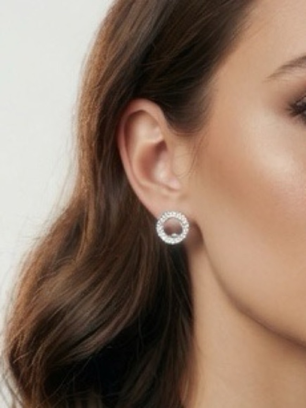 Kate Spade Sparkle Silver Spot the Spade Pave Halo Heart Stud Earrings Dust Bag - Picture 2 of 16